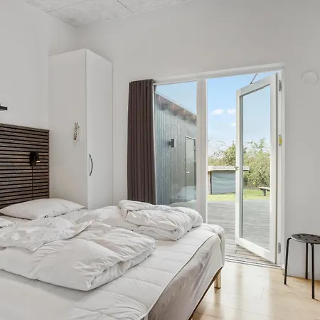 Nyaraló Four-bedroom With A Hot Tub 09 Haderslev